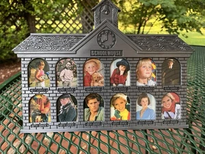 SCHOOL HOUSE YEARS HANGING OR STANDING PICTURE FRAME GRADES 1-12 Metal Silver - Picture 1 of 10