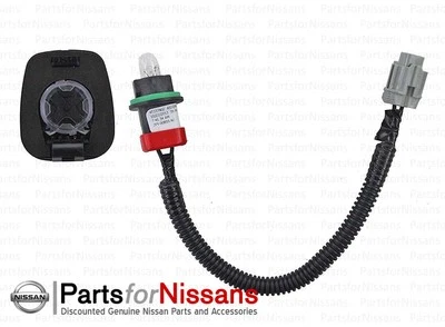 Lámpara de matrícula genuina Nissan Frontier 26510-ZP50A NUEVA OEM Foto 1 de 4