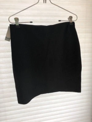 Falda negra Talula de Aritzia, talla M, rosa prímula nueva con etiquetas Foto 1 de 4