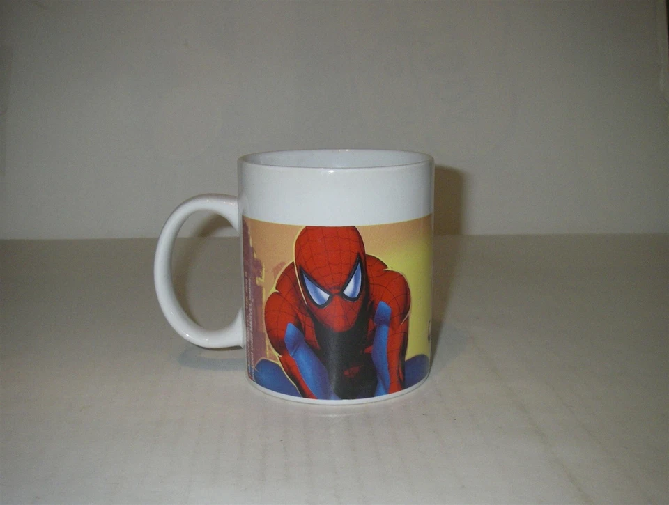 TAZA DE CAFÉ MARVEL THE ASZING SPIDER MAN G2203 Foto 1 de 1