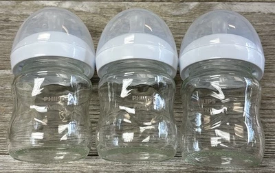 Philips Avent Glass Baby Bottle with Natural Response Nipple 4 oz 3 Pack ~No Box - Image 1 of 3
