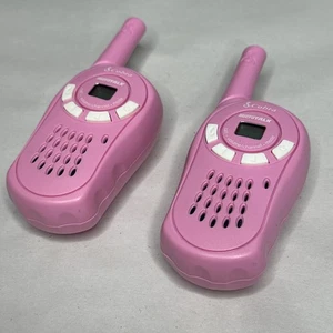 Coppia di walkie talkie Cobra PR 210 MicroTalk rosa con clip da cintura - Foto 1 di 7