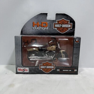 Motocicleta Maisto Harley-Davidson H-D Custom Series 38, 2008 FLSTSB Cross Bones Foto 1 de 4