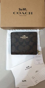 Coach Brown Snap BiFold Wallet - Picture 1 of 6