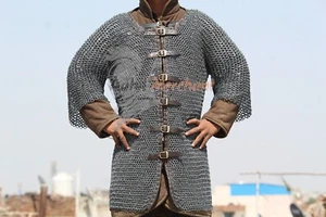 Antigua cota de malla oscurecida Hauberk aluminio manga corta/remachada - Imagen 1 de 5