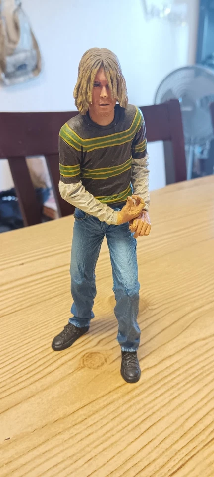 Figura suelta de 7"" Kurt Cobain Nirvana Smell Like Teen Spirit Neca Reel Toys 2006 Foto 1 de 4