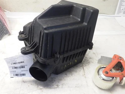 Conjunto de filtro de aire usado se adapta a: Chevrolet Equinox 2015 2,4 L emisiones California Foto 1 de 4