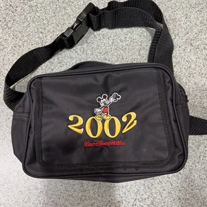 Riñonera bandolera vintage bordada Walt Disney World 2002 - Imagen 1 de 9