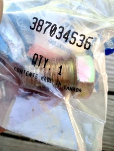 New Holland Bolt 387034S36 OEM Grade 5 LH Thread 3/4"-16x1-1/4" Original Package - Picture 1 of 10