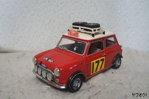 Kyosho Morris Mini Cooper 1275S 1 18 Miniature Car Rally - Picture 1 of 5
