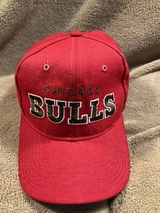 Chicago Bulls 90’s NBA Starter Snapback Red Hat Michael Jordan era 100% Wool - Picture 1 of 11