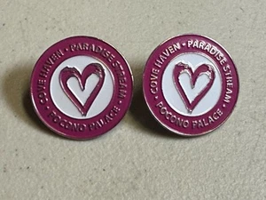 Lot of 2 Cove Haven Paradise Stream Pocono Palace New York Lapel Hat Jacket Pins - Picture 1 of 4