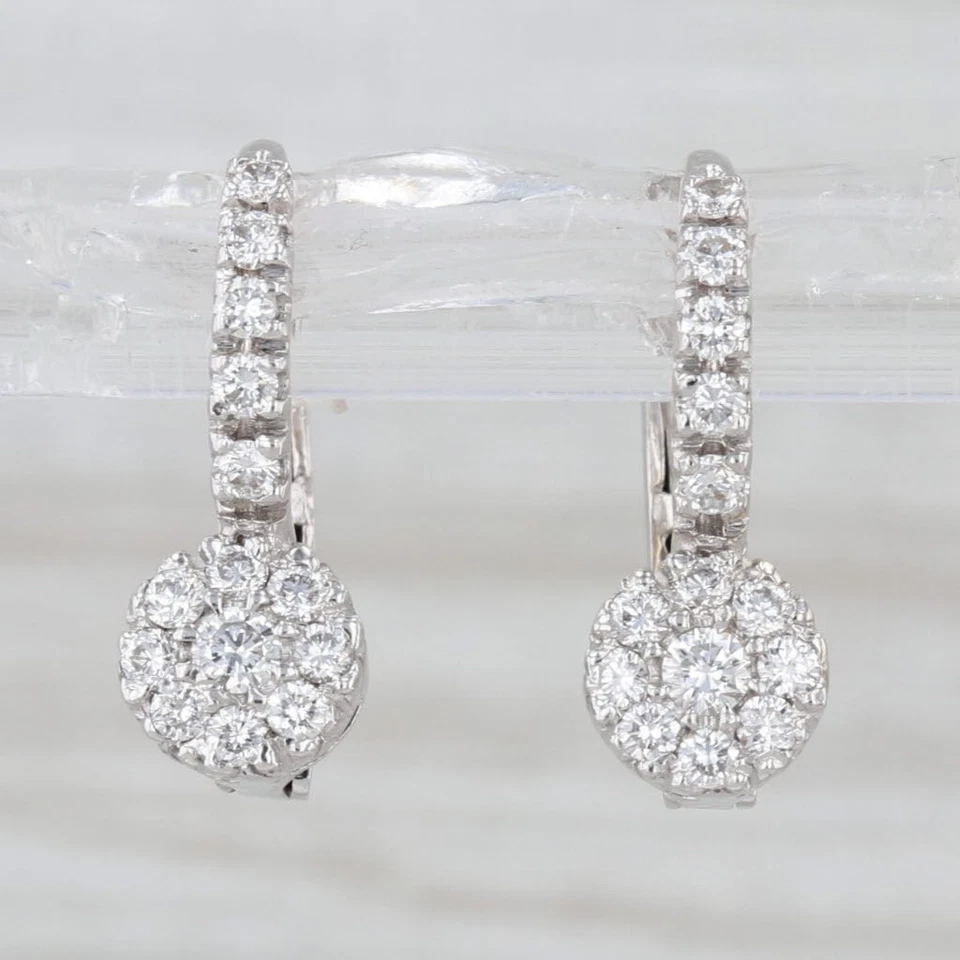 0.47 克拉钻石镶嵌吊坠耳环 18k 白金杠杆背 — 第 1/4 张图片