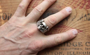 Handgefertigter Sterlingsilber Totenkopf Flügel Herren Biker Ring 32,6 g Größe 12,75 - Bild 1 von 11
