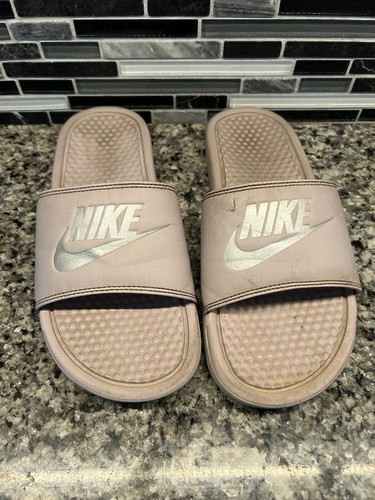 Sandali Nike Benassi JDI donna rosa argento metallizzato slide 343881 614 taglia 9