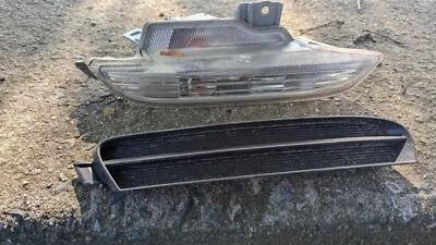 2010 2011 Honda Insight Driver Left Side Fog Light and Trim Panel Foto 1 de 4