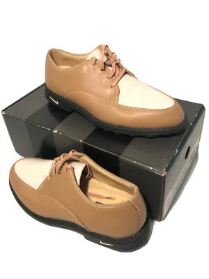 Zapatos de golf Nike para mujer talla 10 Course Air Accel - cuero blanco y topo. Foto 1 de 4