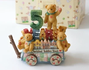 Cherished Teddies - CT994 FIVE TEDDIES ON A FLOAT 5TH ANNIVERSARY MEMBER ONLY - Bild 1 von 12