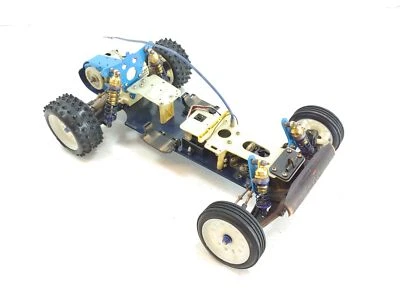 *RARE* VINTAGE RC TRAXXAS BULLET METAL PAN RC 1/10 2WD BUGGY ROLLER ROLLING CHAS - Image 1 of 4