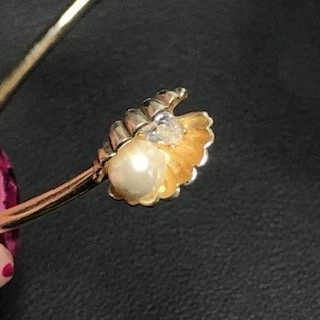 8489 Sterling Silver 925 cuff Bracelet faux Pearl Shell clam ocean beach - Image 1 of 4