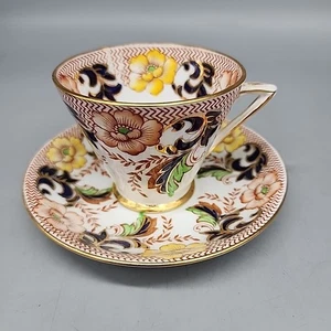 Vintage Phoenix Bone China England Tea cup & Saucer Floral Gold Rim - Picture 1 of 8