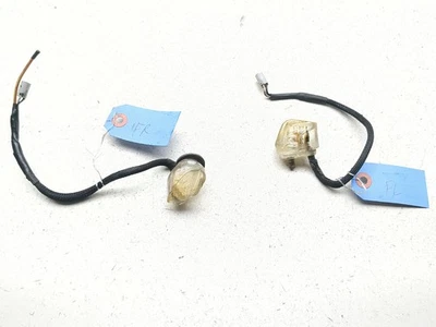 06-08 Yamaha YZF-R6R YZF R6 conjunto de luzes indicadoras de descarga de sinal de seta dianteiro par - Imagem 1 de 4