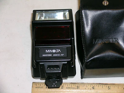 Konica / Minolta Maxxum 2800AF Shoe Mount Flash - Image 1 of 4