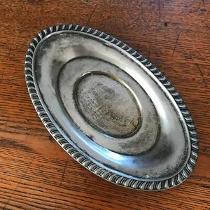 Piatto piatto in argento antico 9" ovale metallo patina piatto patina indossato - Foto 1 di 5