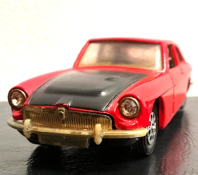 1970 CORGI Mettoy Great Britain WHIZZ WHEELS #378 MGC GT red black variation - Image 1 of 4