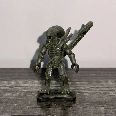 Mega Construx Black Series GNN74 Aliens Egg Xenomorph Dark Green Figure - Image 1 of 4