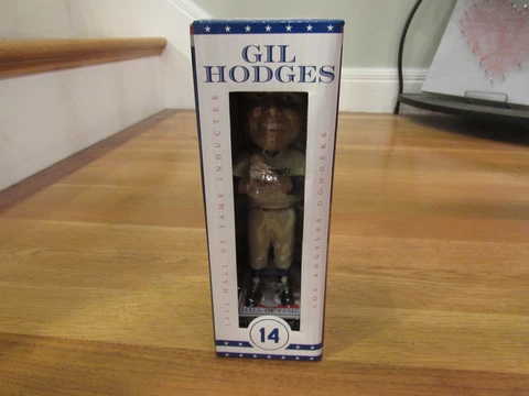 NEW IN BOX Gil Hodges Hall Of Fame Bobblehead Brooklyn DODGERS LA SGA 06/04/2022 Cover