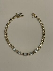 14K SOLID YELLOW GOLD Gorgeous Aquamarine & Diamond Bracelet, 8.5 Grams