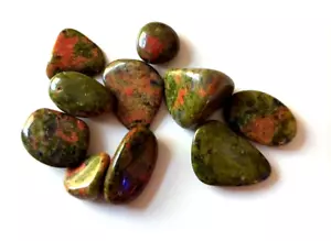 10 x VERY SMALL UNAKITE TUMBLESTONES 0.7 to 2.1 cms across 18.36 gms - Foto 1 di 3