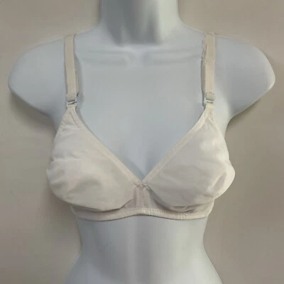 Vintage Exquisite Form 32C White Wireless Bra Seamless Multi-Way 70s Lingerie - Image 1 of 4
