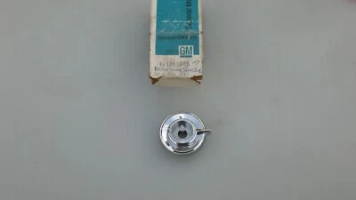 1973-1977; BUICK CENTURY,REGAL, 1975-1979; APOLLO, SKYLARK NOS PERILLA DE RADIO #1240665 Foto 1 de 3