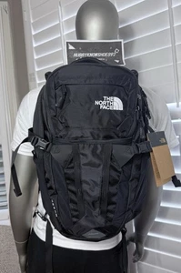 NWT The North Face Unisex RECON Day Travel Hike Student Backpack - Black - Picture 1 of 10