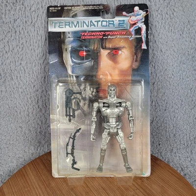 Terminator 2 TECHNO-PUNCH T-800 action figure 1991 Kenner new MOC Judgment Day - Image 1 of 4