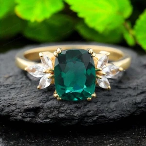 9k Solid Gold 8x6MM Emerald Shape Lab Created Emerald Ring Cubic Zirconia Ring - Picture 1 of 10