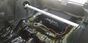 Barra de torre de puntal trasero Ultra Racing para Honda Civic EF/EG/EJ/EK 1988-2000 2x2 - Imagen 1 de 3