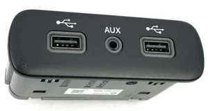 Delphi 68328704AD USB and AUX Connector For Dodge Ram 1500 DS Classic 2018-2022 - Picture 1 of 5