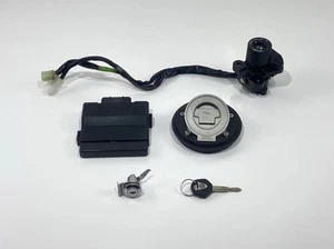 ♻️ Yamaha YZF R7 2022 - 2025 ECU Lock Set Ignition Fuel Cap Seat Lock 1 x Key ♻️ - Picture 1 of 21