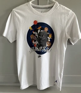 Nike Jordan "¡Eso es todo gente!" Space Jam 20 Aniversario Talla Lg (12-13 años) - Imagen 1 de 5