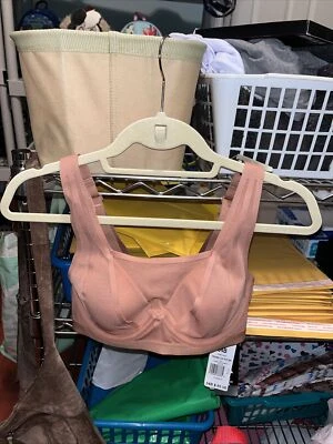 Sujetador ADIDAS COLLECTIVE POWER Hi Impact Luxe soporte alto en arcilla $85. En 34B Foto 1 de 4