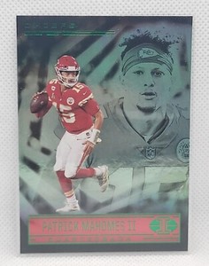 Patrick Mahomes 2021 PANINI ILLUSIONS NFL Football Card 24 KC EMERALD GREEN FOIL
