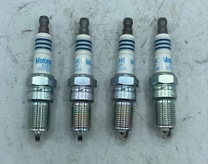 1307093 KIT 4 CANDELE DI ACCENSIONE ORIGINALI FORD MONDEO FIESTA KA FOCUS C-MAX - Imagen 1 de 3