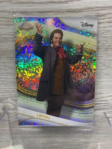 2025 Topps Chrome Disney Lefou #132 Mini Diamond Refractor - Bild 1 von 2
