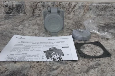 Appleton Electric ADRE3044-75 120/240/480/600VAC 30 A Current Rating Receptacle - Image 1 of 4