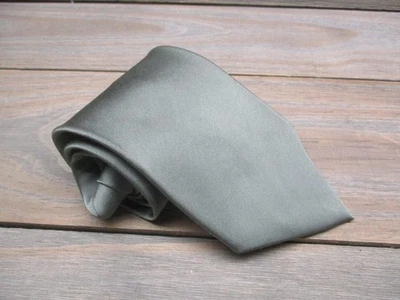 Geoffrey Beene Tie Mens Classic Necktie Polyester Formal Made USA 3.75x30 - Image 1 of 4