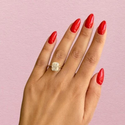 Wedding Diamond Ring Lab Grown Cushion Cut  2.5 Ct IGI Certified 18k Yellow Gold - Image 1 of 4