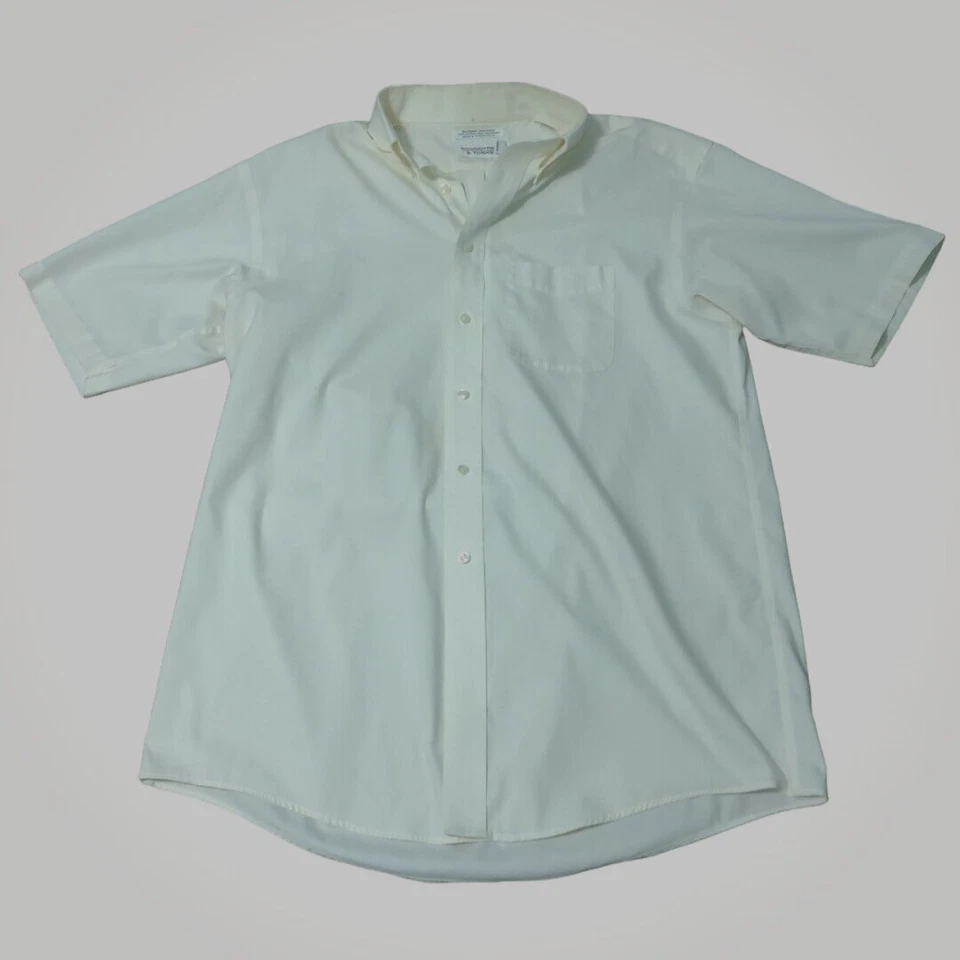 Roundtree & Yorke Men's Dress Shirt Half Sleeve Button Down 16 - Image 1 of 4